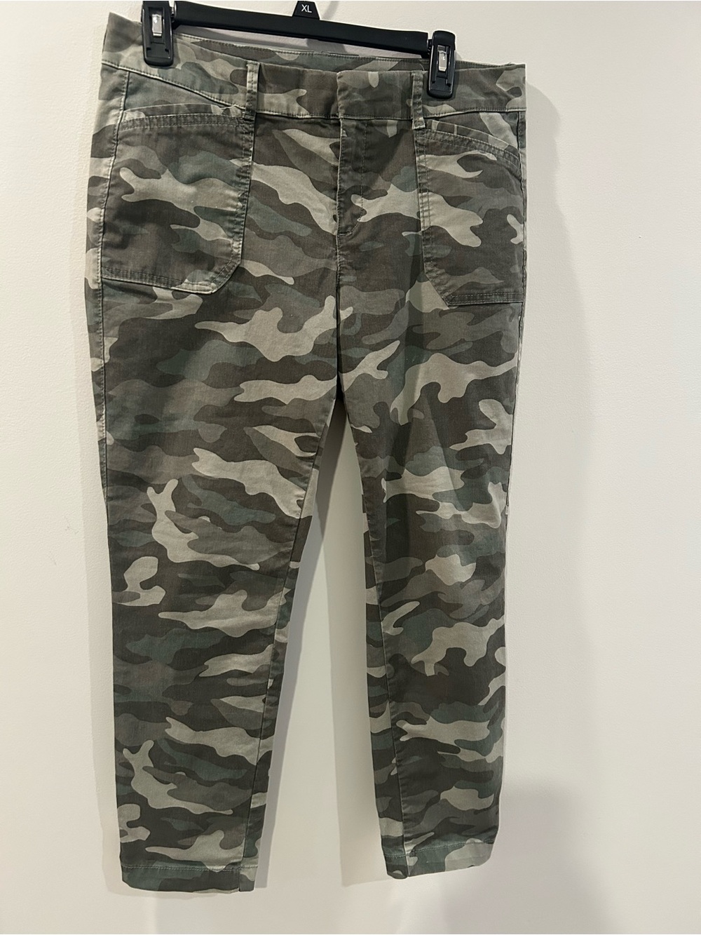 Old Navy Pixie Camo Pants 10